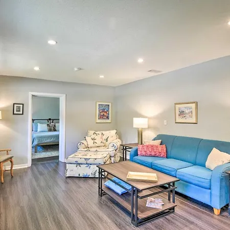Dog-Friendly Home With Gas Grill - Walk To Rose Bay!